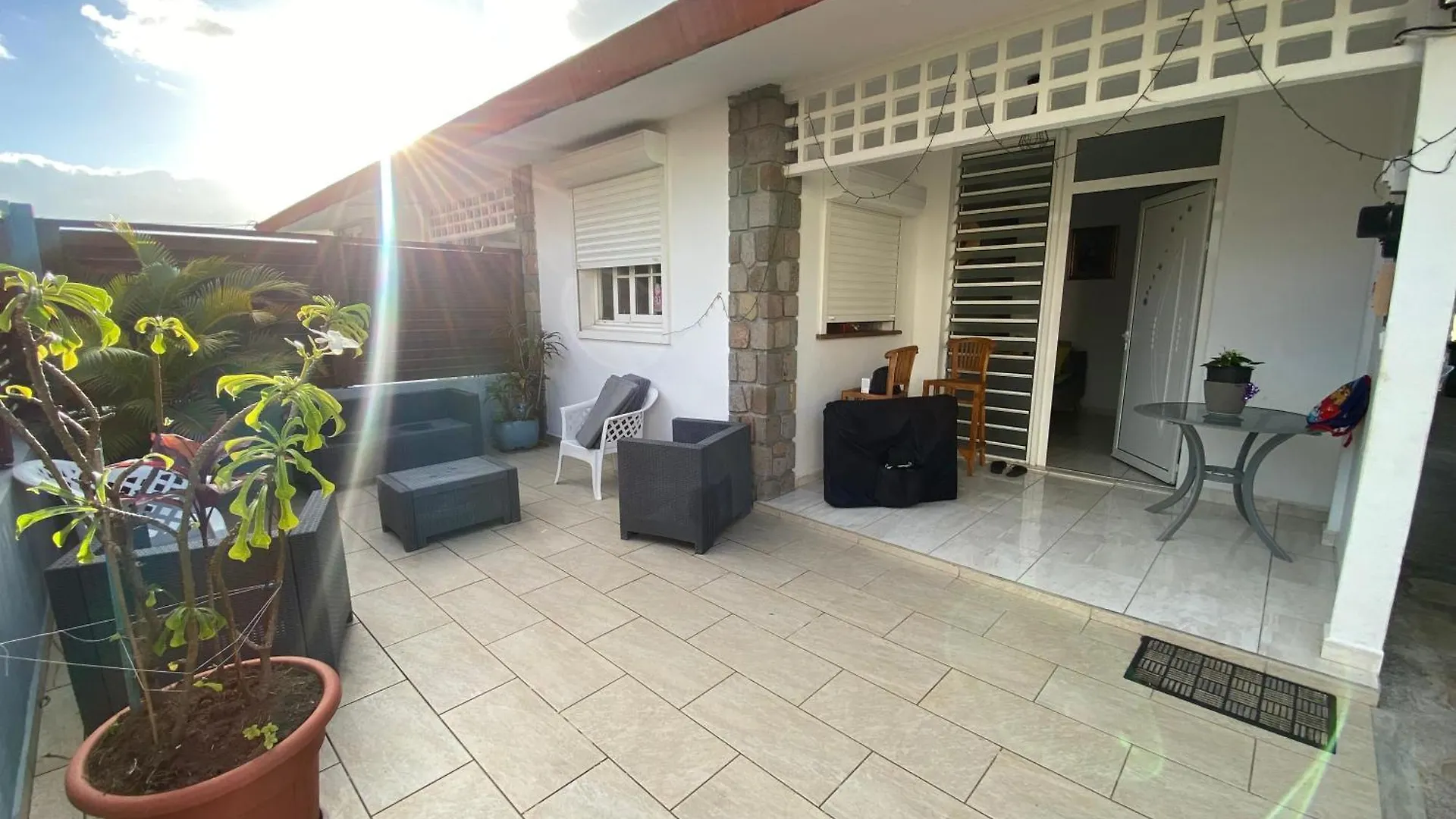 Escale Antillaise Bed & Breakfast Gourbeyre